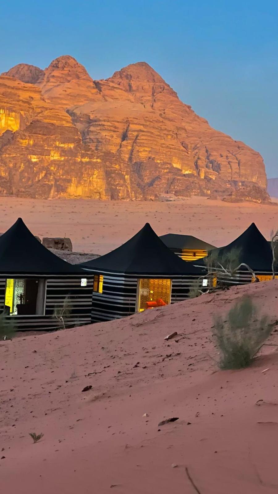 Rum Solaris Bubbles Camp Wadi Rum Exteriör bild