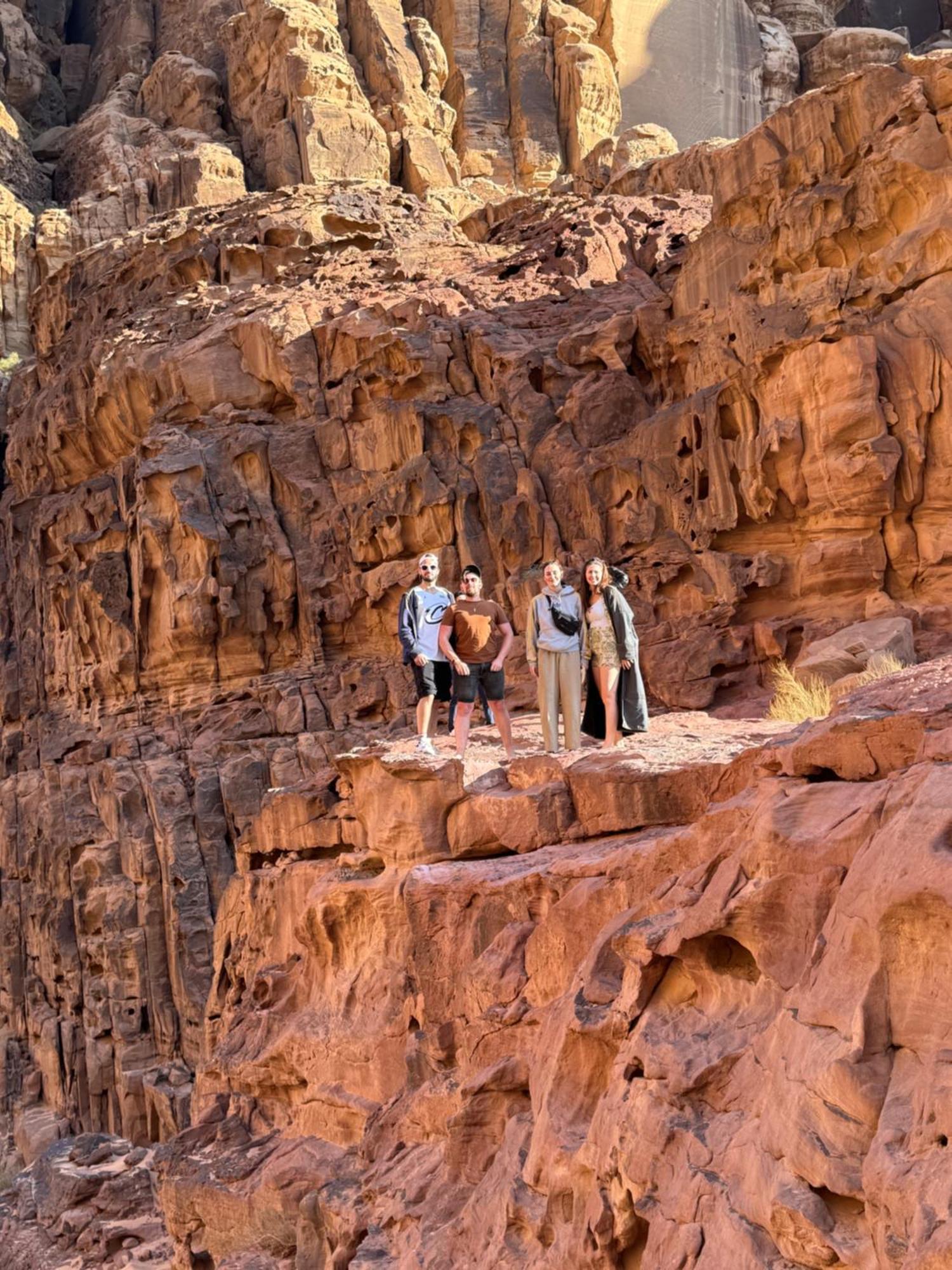 Rum Solaris Bubbles Camp Wadi Rum Exteriör bild